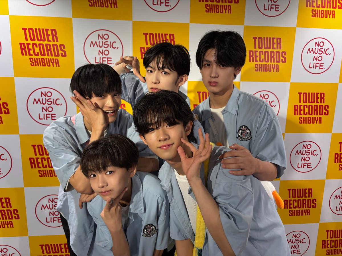 stardustsendai's tweet photo. EBiDAN NEXT 渋谷大作戦 2日目🐕✨✨✨
ありがとうございました🙇‍♂️

明日の #えびせん は！2ステージ
①タワレコ渋谷 13:00〜
②HMV渋谷 16:00〜
��出演します❗️3日目も楽しみましょう😆

#宇宙のえびせん #EBiDANSENDAI
#EBiDANNEXT #エビネク #EBiDAN
#スターダストプロモーション https://t.co/3gzMpYnCBF