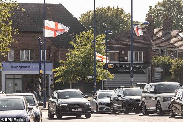 Labour Birmingham City Council has removed all of the British flags from lampposts and have REFUSED to take down Palestine flags.