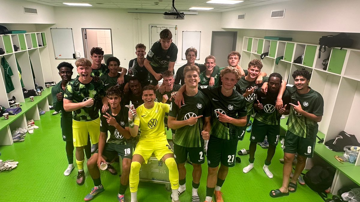 Mit 3:0 ziehen die U19-Wölfe in die nächste Pokalrunde ein. Dreifacher Torschütze ist Trevor Benedict. 👏

#VfLWolfsburg