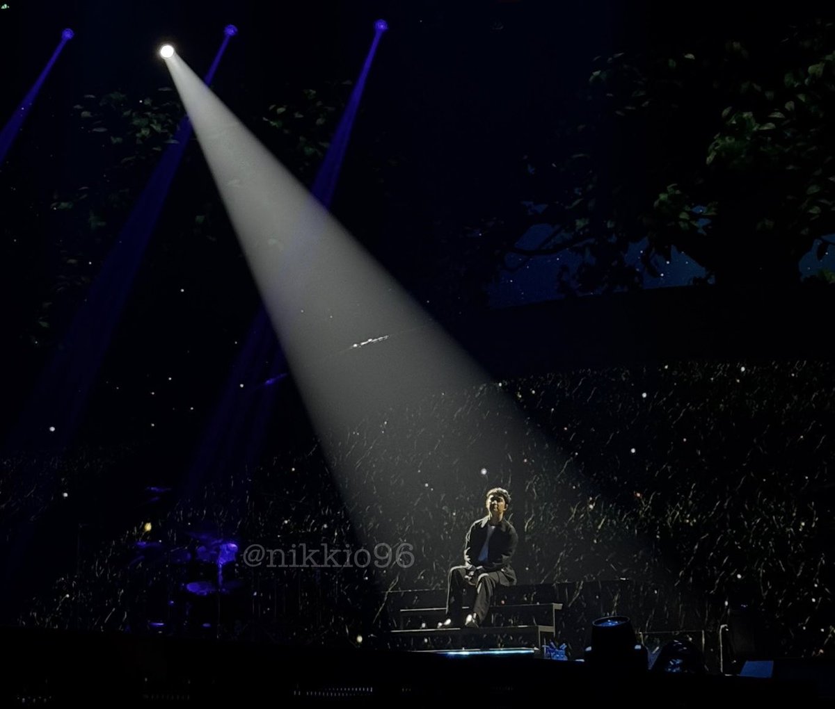 nikkio96's tweet image. Just a boy &amp;amp; his music. 

But oh so totally captivating. That you were tonight, #Kyungsoo.

 #DOITinMNL #DoItManila
#ASIACONCERT_DOit
@companysoosoo_ @WilbrosLive