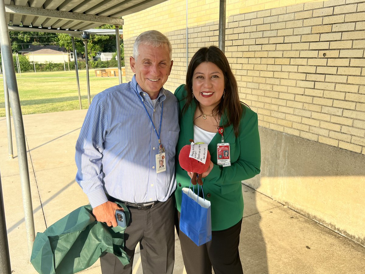 Dallas ISD Region V Schools (@region5_disd) on Twitter photo When Trustees love to serve and put kids first, it shows. Ours showed up ready during the first week of school—present, passionate, and committed. Thank you for your leadership and heart! 💙📚 <a href="/dallasschools/">Dallas ISD</a> <a href="/KatieEska/">Katie Eska</a> <a href="/baverticalteam/">Ryan Bott</a> <a href="/N_Bernardino/">Dr. Nancy Bernardino</a> When Trustees love to serve and put kids first, it shows. Ours showed up ready during the first week of school—present, passionate, and committed. Thank you for your leadership and heart! 💙📚 <a href="/dallasschools/">Dallas ISD</a> <a href="/KatieEska/">Katie Eska</a> <a href="/baverticalteam/">Ryan Bott</a> <a href="/N_Bernardino/">Dr. Nancy Bernardino</a>