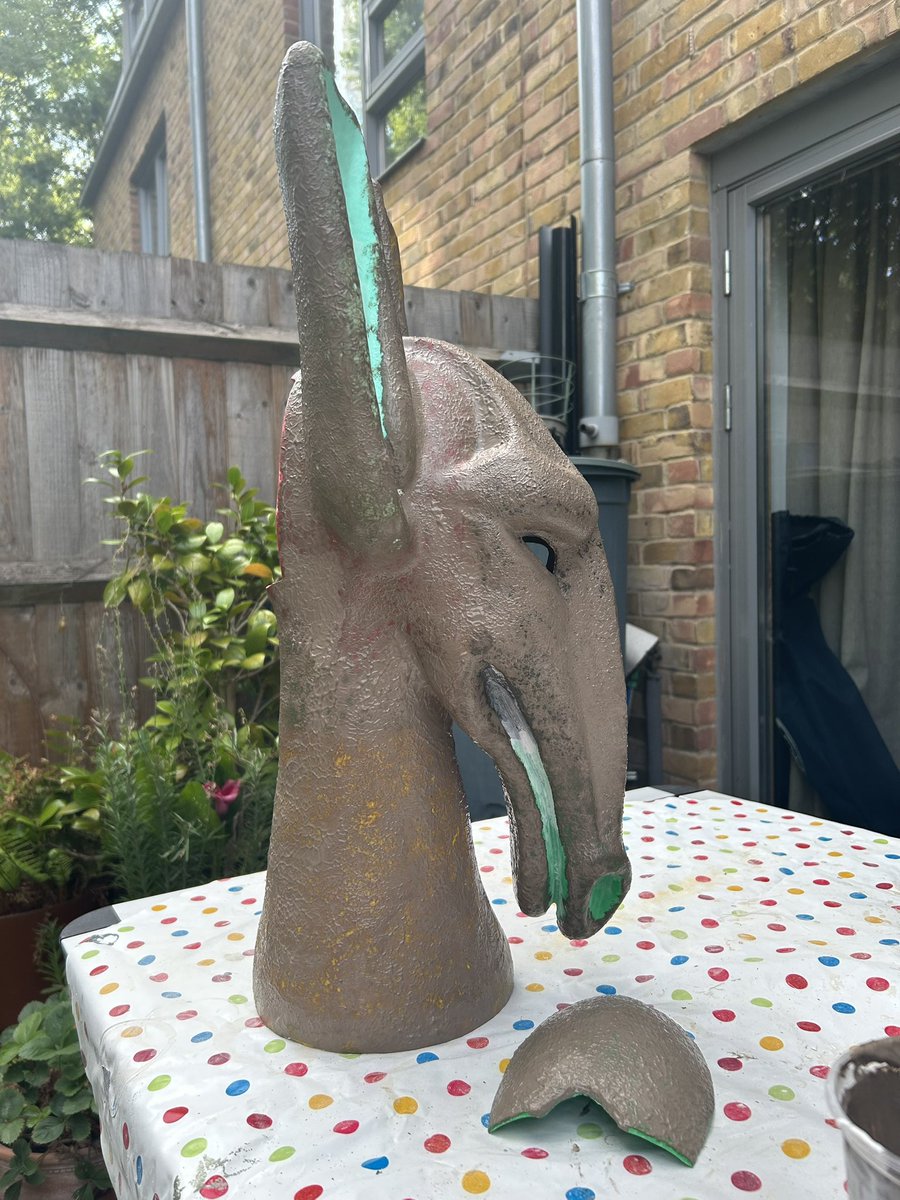 Amelia Howard Makes Stuff (@amhmakes) on Twitter photo First layer of texture goes on! With help from <a href="/faeleryn/">Marley</a> 
The paste is made from pva glue, filler powder and paint, the first layer is a bit see through but after the second coat you can’t see the obnoxious neon colours at all! 
#DoctorWho #PyramidsofMars #Sutekh First layer of texture goes on! With help from <a href="/faeleryn/">Marley</a> 
The paste is made from pva glue, filler powder and paint, the first layer is a bit see through but after the second coat you can’t see the obnoxious neon colours at all! 
#DoctorWho #PyramidsofMars #Sutekh