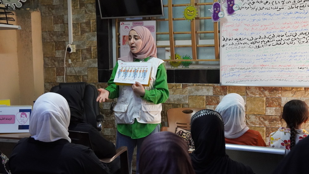 MSF's tweet image. Our Al-Ubor clinic in Mosul, Iraq, bridges a critical gap for families living in a neighbourhood in the west of the city. We offer a range of services, free-of-charge, for people who might otherwise go without:

🧠 Mental health care
🤰 Maternal care
💉 Vaccinations