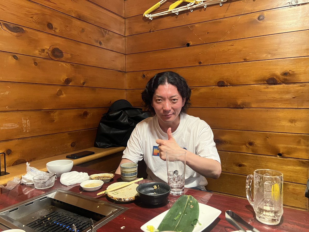 manageroga123's tweet photo. #ニューヨーク単独
#将来の夢
今のニューヨークさんのNaturalな価値観や感性が伝わって、おもしろカッケかった！虫の息になるくらい笑わせてもらいました！！

終わりで嶋佐さんと軽く飲みました。もうそろそろ、40歳の嶋佐さんがSHIMASAのままで嬉しかったです⭐︎ https://t.co/cgMErBiXFu
