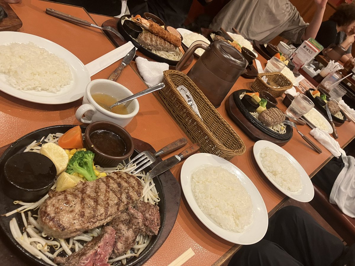 ys_THR's tweet photo. お盆休み最後の交流会楽しかったな(˶' ᵕ ' ˶) https://t.co/lAi3sFKguX