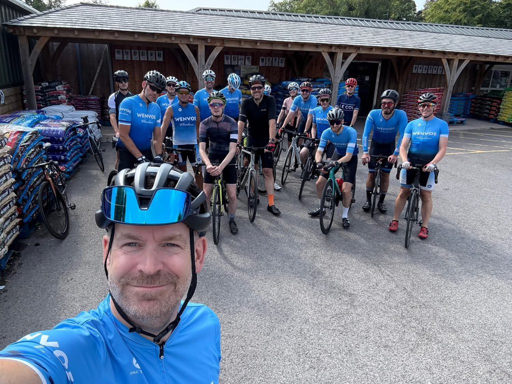 Warm one today on the steady, headwind to usk via Sor-brook then a hot reverse Wentwood and a smash home👊🏼💙
                    💙🩵🚴🏻‍♀️🚴🏼‍♂️🚴🏻🩵💙
                               #Cycling