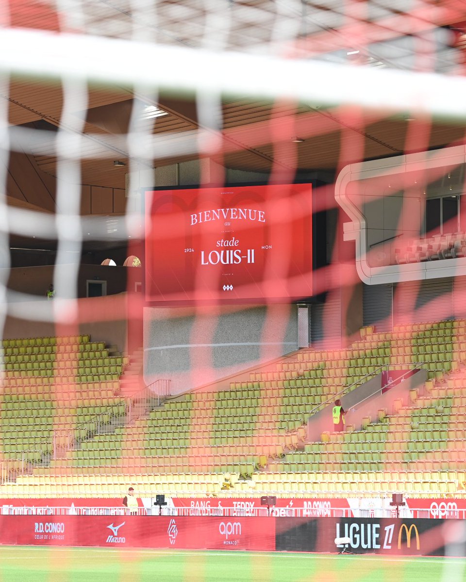 AS_Monaco's tweet image. La @Ligue1 est de retour au 𝗦𝘁𝗮𝗱𝗲 𝗟𝗼𝘂𝗶𝘀-𝗜𝗜 👋📷 

‣ #ASMHAC