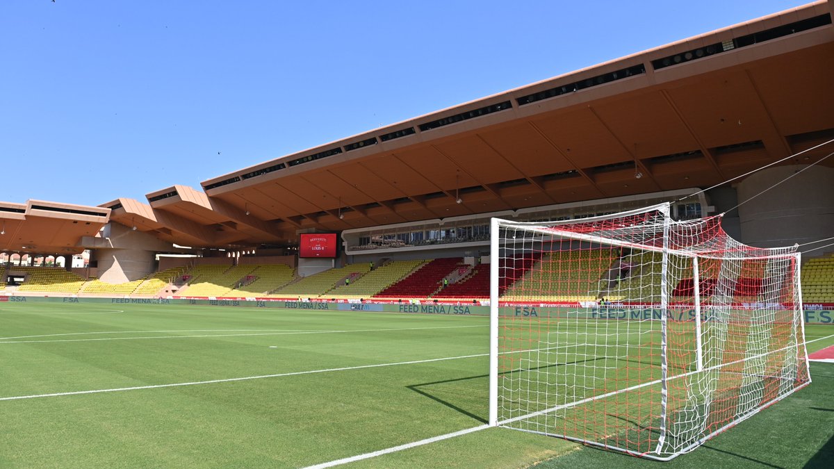 AS_Monaco's tweet image. La @Ligue1 est de retour au 𝗦𝘁𝗮𝗱𝗲 𝗟𝗼𝘂𝗶𝘀-𝗜𝗜 👋📷 

‣ #ASMHAC