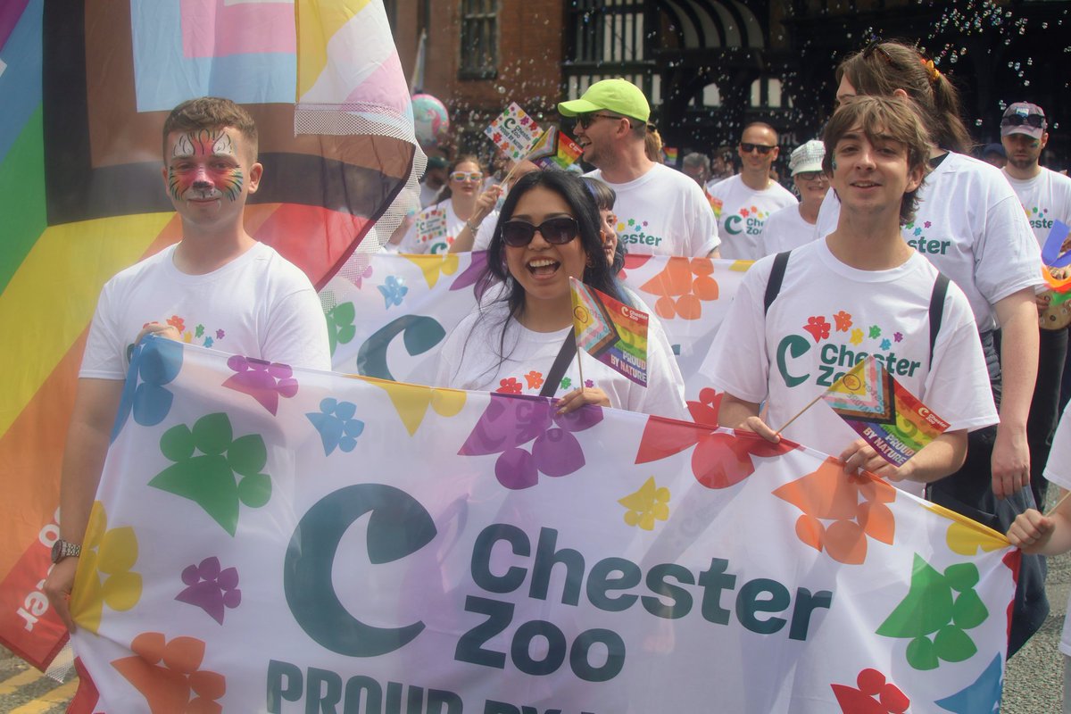 Jonatha95851783's tweet photo. My photos of Chester pride 2025
#ChesterPride #Chester #Cheshire
#pride #LGBTQ #LoveIsLove https://t.co/VUkRKWwTtg