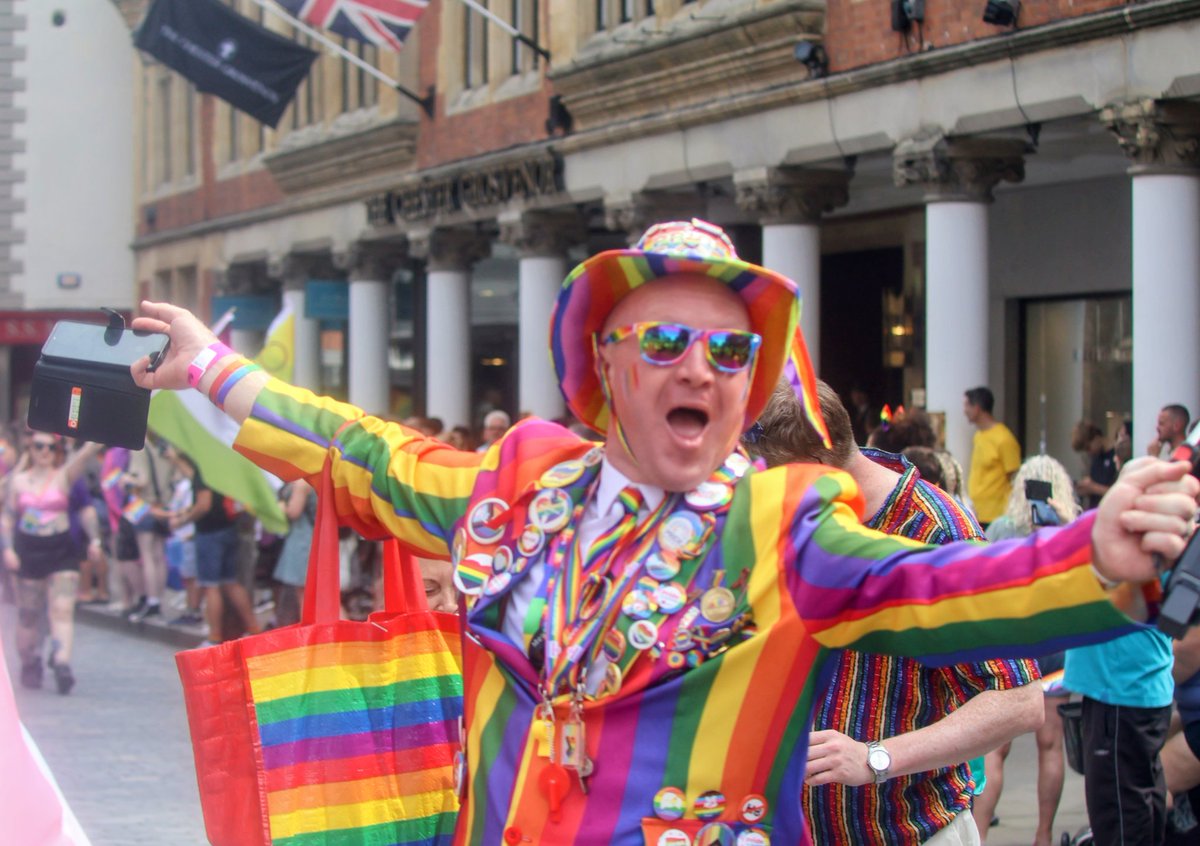 Jonatha95851783's tweet photo. My photos of Chester pride 2025
#ChesterPride #Chester #Cheshire
#pride #LGBTQ #LoveIsLove https://t.co/VUkRKWwTtg