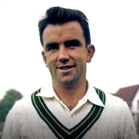 ddnews_guwahati's tweet image. অষ্ট্ৰেলিয়া ক্ৰিকেট দলৰ পূৰ্বৰ অধিনায়ক তথা প্ৰশিক্ষক #BobSimpson এ ৮৯ বছৰ বয়সত ছিডনিত মৃত্যু বৰণ কৰে।
অধিনায়ক হিচাপে তেওঁ অষ্ট্ৰেলিয়াক #Ashes জয়ত নেতৃত্ব দিছিল, তদুপৰি, প্ৰশিক্ষক হিচাপে ১৯৮৭ চনৰ এদিনীয়া বিশ্বকাপত অষ্ট্ৰেলিয়াক বিজয়ী হোৱাত অৱদান আগবঢ়াইছিল।
@CricketAus