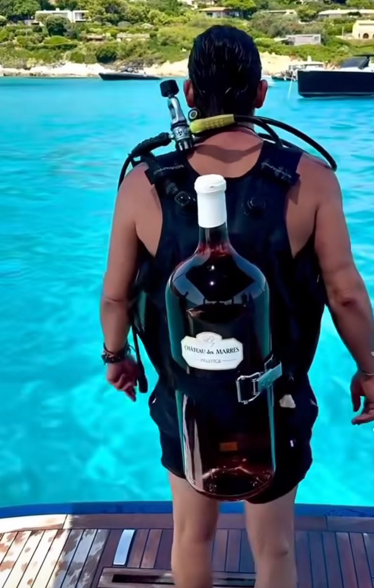 En vacances, j’ai decidé de faire de la plongée. 😂😂