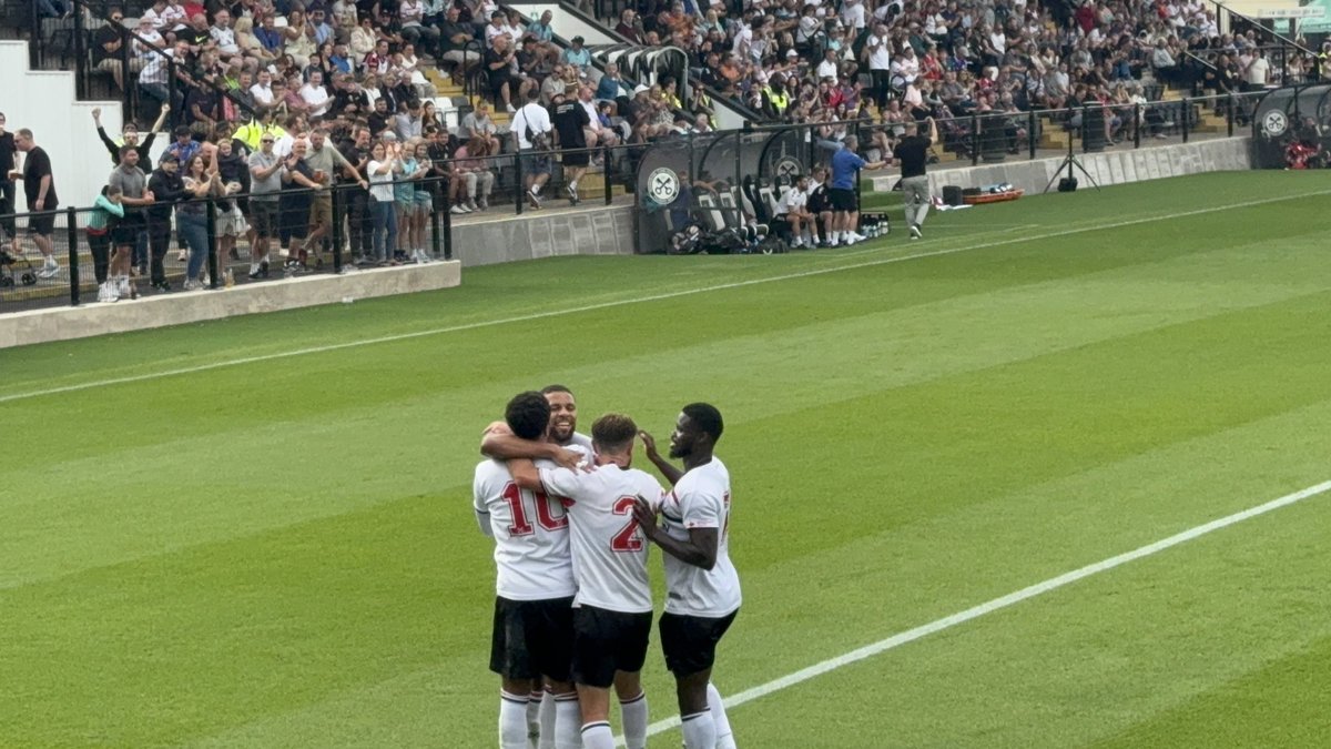 Georgia_Boden's tweet photo. @Hednesford_Town We love it ⚫️⚪️⚫️⚪️ https://t.co/5VtaQBgJd8