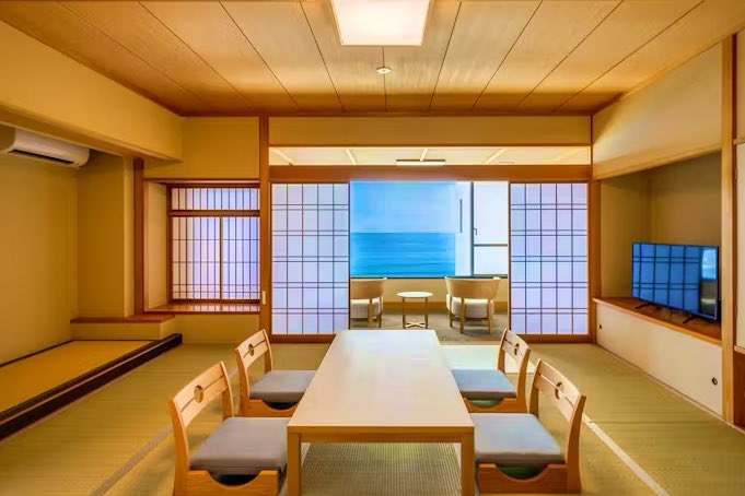 mm__ii89's tweet photo. 伊豆でコスパ良く泊まるならここ。 
『全室オーシャンビューの、絶景オールインクルーシブお宿』   

リニューアルしたばかりでまだ新しい和モダンリゾート。海まで徒歩０分と、最高のロケーションすぎる… https://t.co/L8UsTJX0TA