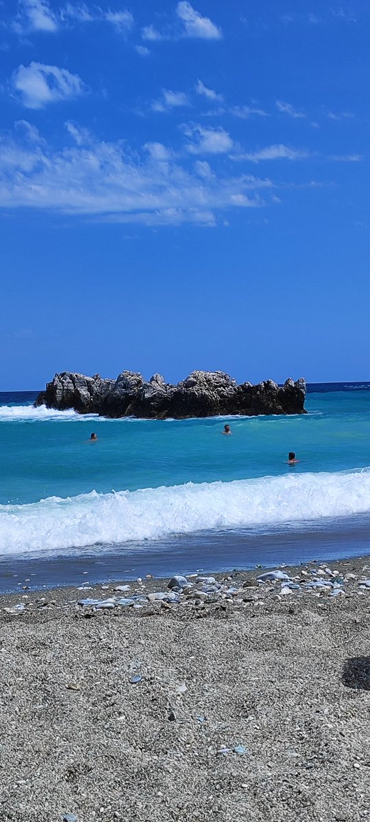 I be chilling at the Saddam Hussein beach