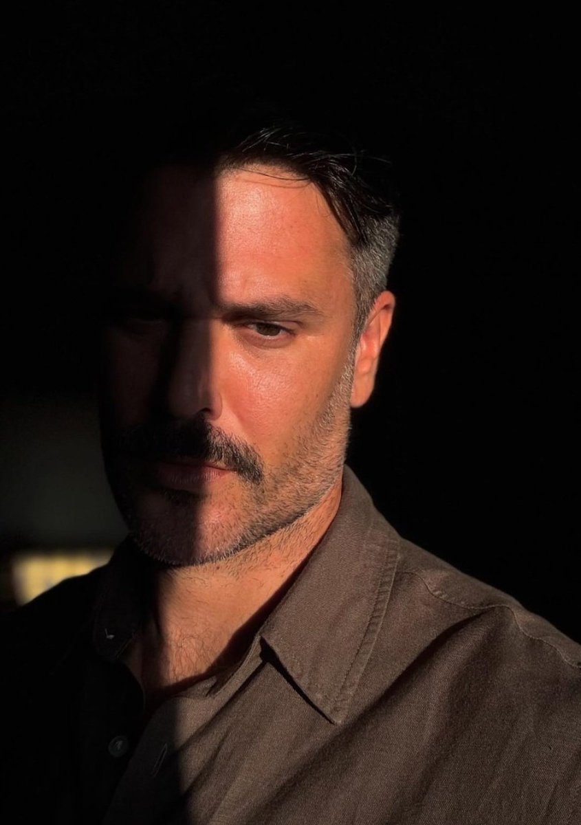 Μιχάλης Λεβεντογιαννης ο πιο όμορφος του σύμπαντος