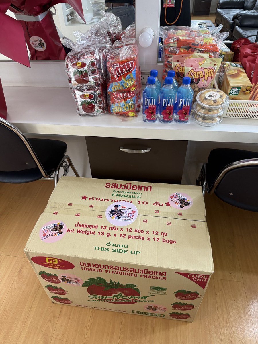 [THANK YOU NOTE #2025THELASTPARADEINBANGKOK ]

ก่อนอื่นต้องขอขอบคุณ <a href="/ScreamDatesTH/">Viu Scream Dates Thailand</a> ที่พาฮันบินกลับมาจัดคอนเสิร์ตที่ประเทศไทยนะคะ และคอยประสานงาน แอพรูฟ ดูแลไอดีมาตลอดเลยค่ะ เพราะวิวเลยทำให้ไอดีได้มีโอกาสสร้างความทรงจำอันล้ำค่ากับฮันบินอีกครั้ง ขอบคุณมากค่ะ