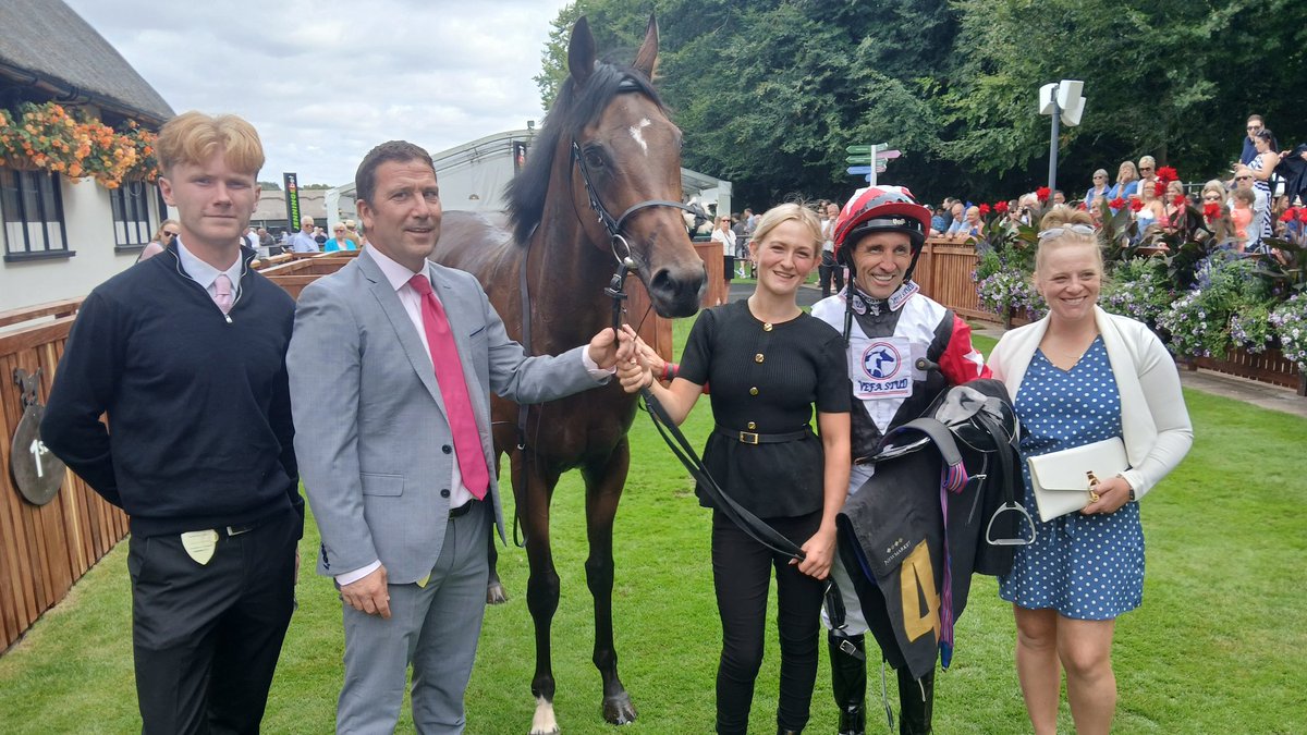 Graham Clark (@grahamclark85) on Twitter photo The <a href="/hpalmerracing/">HUGO PALMER AT MANOR HOUSE STABLES</a> trained Glacius after making a winning debut <a href="/NewmarketRace/">Newmarket Racecourse</a> under <a href="/neilcallan78/">Neil Callan</a> in front of Vefa Ibrahim Araci's racing manager <a href="/rob_speers/">Rob Speers</a> The <a href="/hpalmerracing/">HUGO PALMER AT MANOR HOUSE STABLES</a> trained Glacius after making a winning debut <a href="/NewmarketRace/">Newmarket Racecourse</a> under <a href="/neilcallan78/">Neil Callan</a> in front of Vefa Ibrahim Araci's racing manager <a href="/rob_speers/">Rob Speers</a>