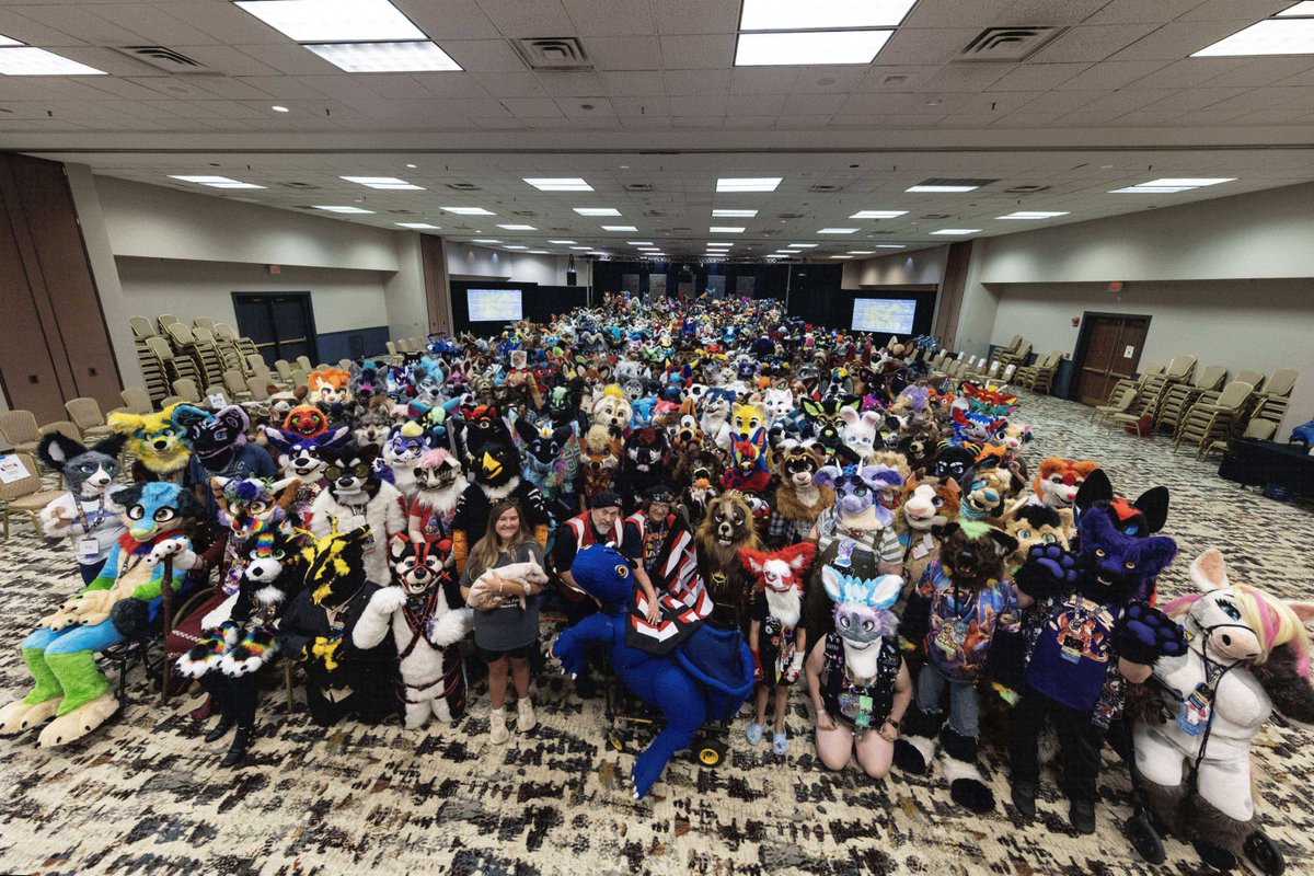 The 2025 Fursuit Parade is starting NOW!

Look at all these super cute fuzzy animals :D

(The full high-resolution image will be going live later)