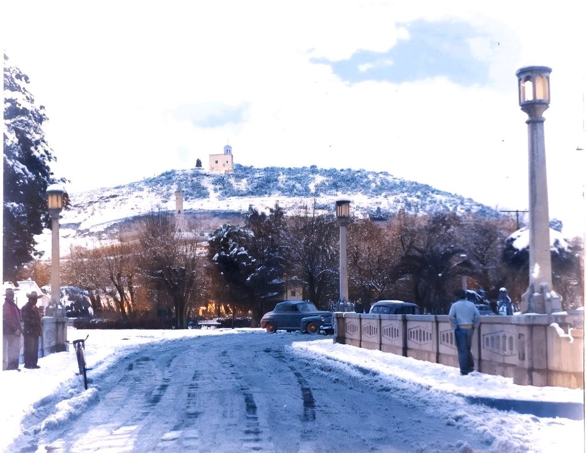 Una foto #ACOLOR por las calles Fanny Anitua y 5 de febrero. Años 50’s. #Durango #recuerdos #galeria #NuestraHistoria