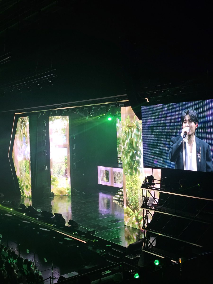nono9034's tweet photo. 다 좋은데... 사이드는... 안보이더라..ㅠㅠㅠ
E2구역이였는데.. https://t.co/eA8gWWDnvB