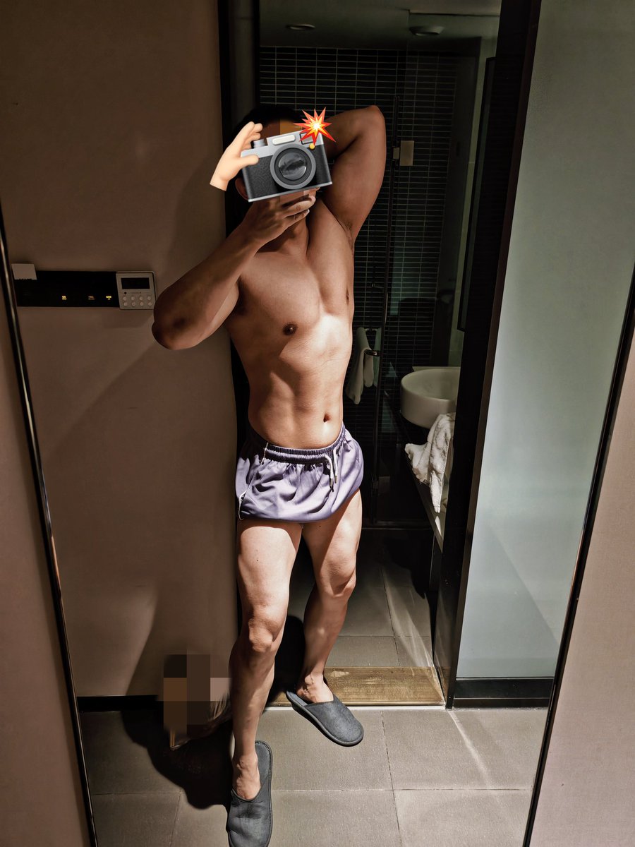 趁着要出门狂吃晚餐之前拍几张！