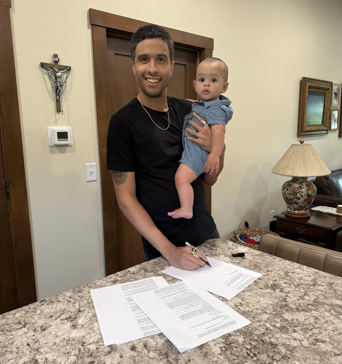 DylanLloyd1's tweet image. I’ve signed a Music Publishing deal with 
Bella Figura Music (the catalog owners of Keith Urban, Dashboard Confessional, David Gray, Robbie Williams, and others!)

I DID IT!!!!!  
This took so much heartache…
so much determination…so many tears…so much love…so much…