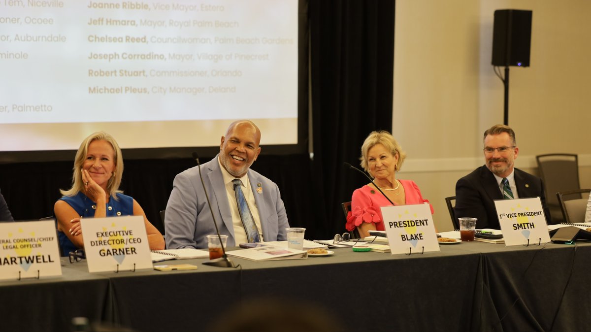More great moments from the #FLCities2025 Annual Conference in Orlando! Fantastic first keynote yesterday from writer, historian, and presidential biographer Jon Meacham, as well as more opportunities for learning and networking.