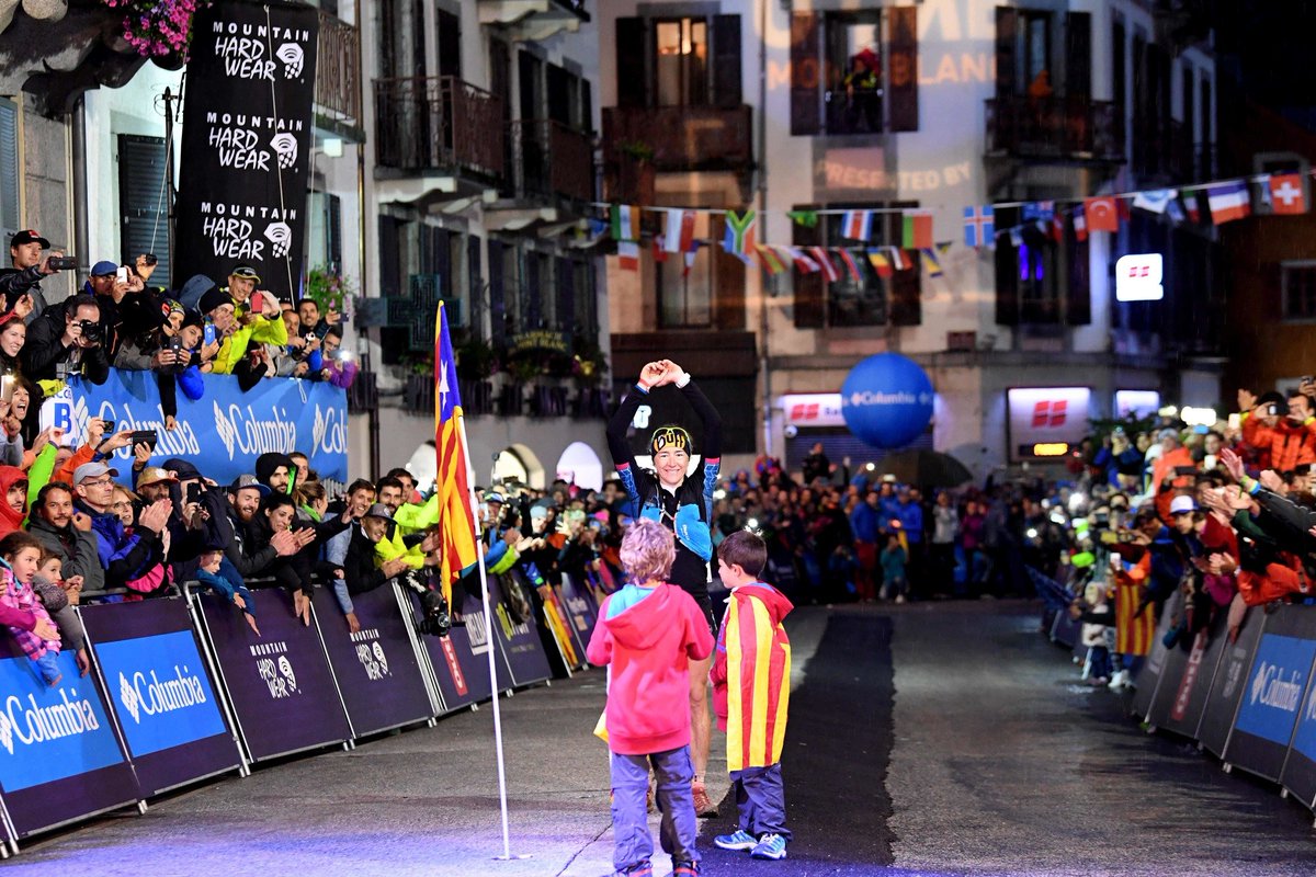 Pucurull (@pucurull) on Twitter photo Gest. Fa 8 anys, en plena prohibició als esportistes catalans de mostrar la seva bandera, <a href="/NuriaPicas/">Núria Picas</a>, en arribar vencedora a l’Ultra Trail del Mont Blanc, va agafar l'estelada d’un espectador i la va clavar al bell mig de la meta.❤️ Gest. Fa 8 anys, en plena prohibició als esportistes catalans de mostrar la seva bandera, <a href="/NuriaPicas/">Núria Picas</a>, en arribar vencedora a l’Ultra Trail del Mont Blanc, va agafar l'estelada d’un espectador i la va clavar al bell mig de la meta.❤️
