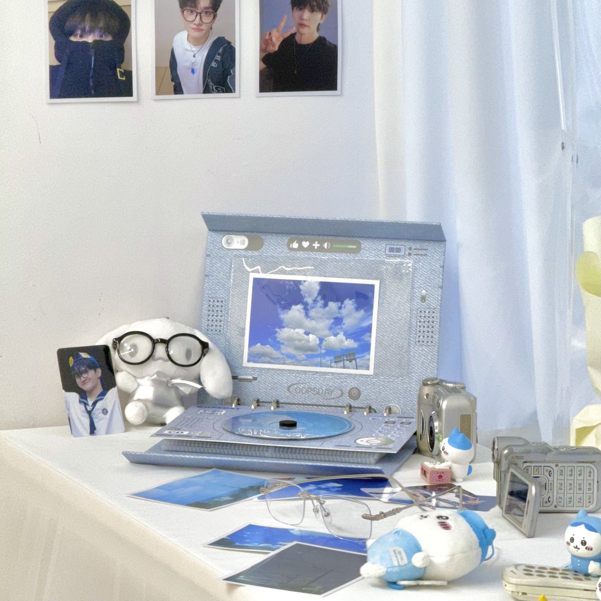 Swept_into_'s tweet photo. ໒꒱ 3일 간의 音波: sᴡᴇᴘᴛ ɪɴᴛᴏ ʏᴏᴜ(ᴡᴀᴠᴇ) 이벤트가 종료되었습니다. 
정말 감사하게도 예상보다 훨씬 많은 분이 방문해 주시어 
최선을 다해 진행해 보았음에도 준비가 미흡했던 부분이 많아 죄송하고 아쉬운 마음입니다. 
애정과 축하를 담아 하나하나 공들인 소중한 공간에서, 방문해 주신 분들과 원상이를 향한 사랑을 함께 나눌 수 있어 행복했습니다. 
원상이의 생일을 함께 축하해주신 모든 분께도 저희 이벤트가 기쁨을 더해드렸길 바랍니다. 감사합니다!  

໒꒱ 저희가 준비한 굿즈에도 많은 관심을 가져주신 덕분에 통신 판매 또한 진행하게 되었으니, 앞으로 약 6일간 진행되는 통판 또한 많은 관심 부탁드립니다 ( _ _) ෆ