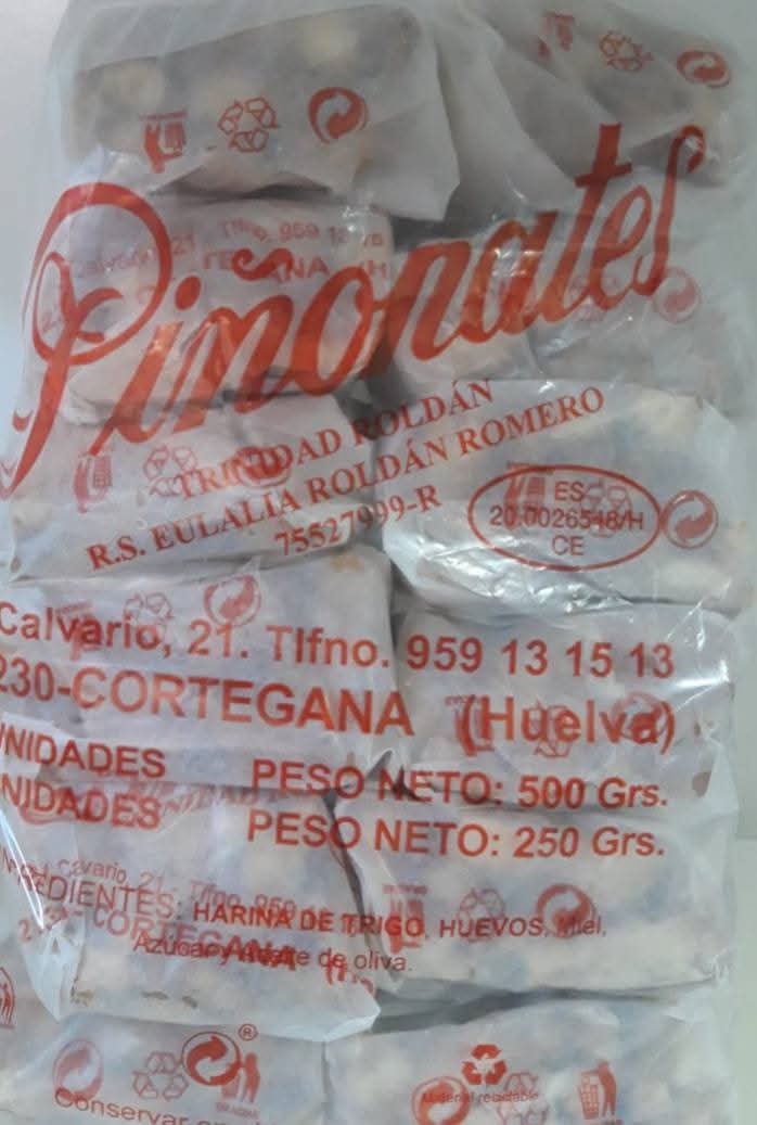 Cortegana_tur's tweet photo. El piñonate de #cortegana, de elaboración artesanal desde comienzos de los años 60, único y reconocible en cualquier rincón de España y símbolo de nuestra repostería más tradicional 😋😍
#dulcestipicos #SierradeAracena y #picosdearoche #Piñonate  #productolocal https://t.co/2gEeIGKPo3