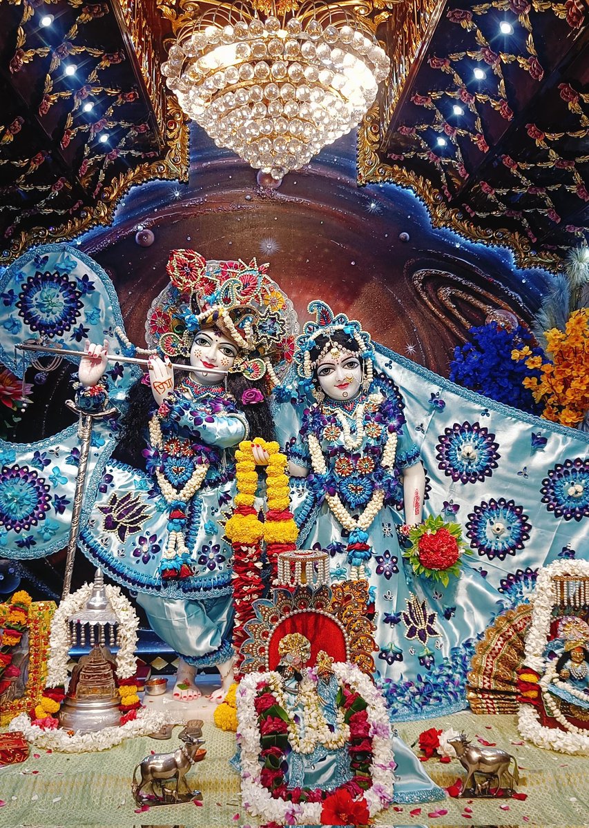 श्रीकृष्ण जन्माष्टमी कि हार्दिक शुभकामना 💐 
#प्रियकांतजू_भगवान_की_जय_🙏
#राधे_राधे_मित्रों🪷🙏🪷