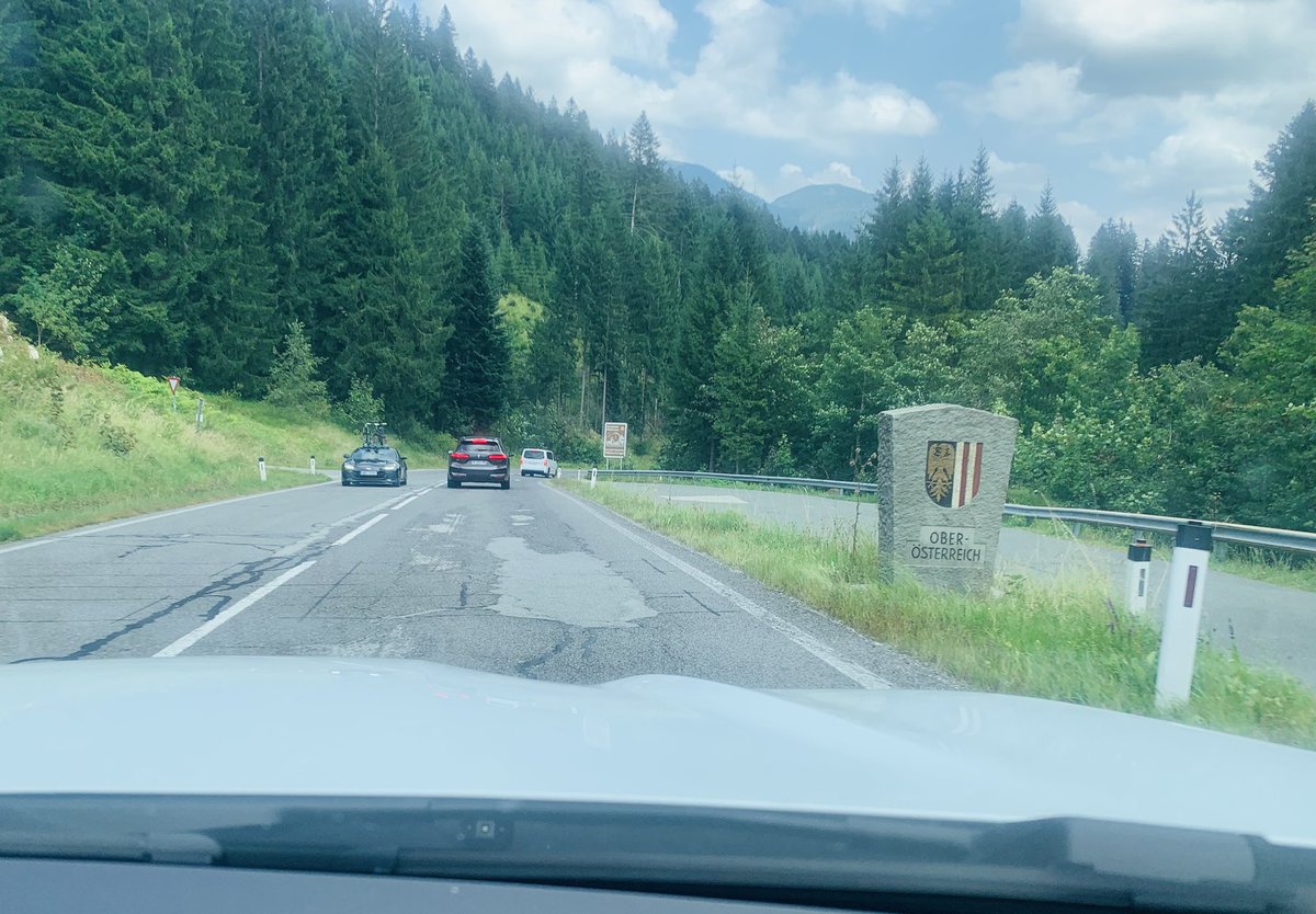 Nach 12h-er Reise wurde soeben die Landesgrenze von #Oberösterreich überquert 🥳