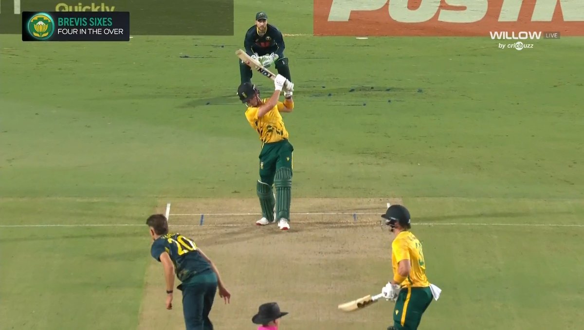 ReplySensei's tweet photo. 🚨Consistently scoring 20+ runs in an over ?!!

He must be Sir Dewald Brevis 🫡.

A 24 run over in previous game and now a 26 runs over again today against Australia. https://t.co/NoptkJVRLs