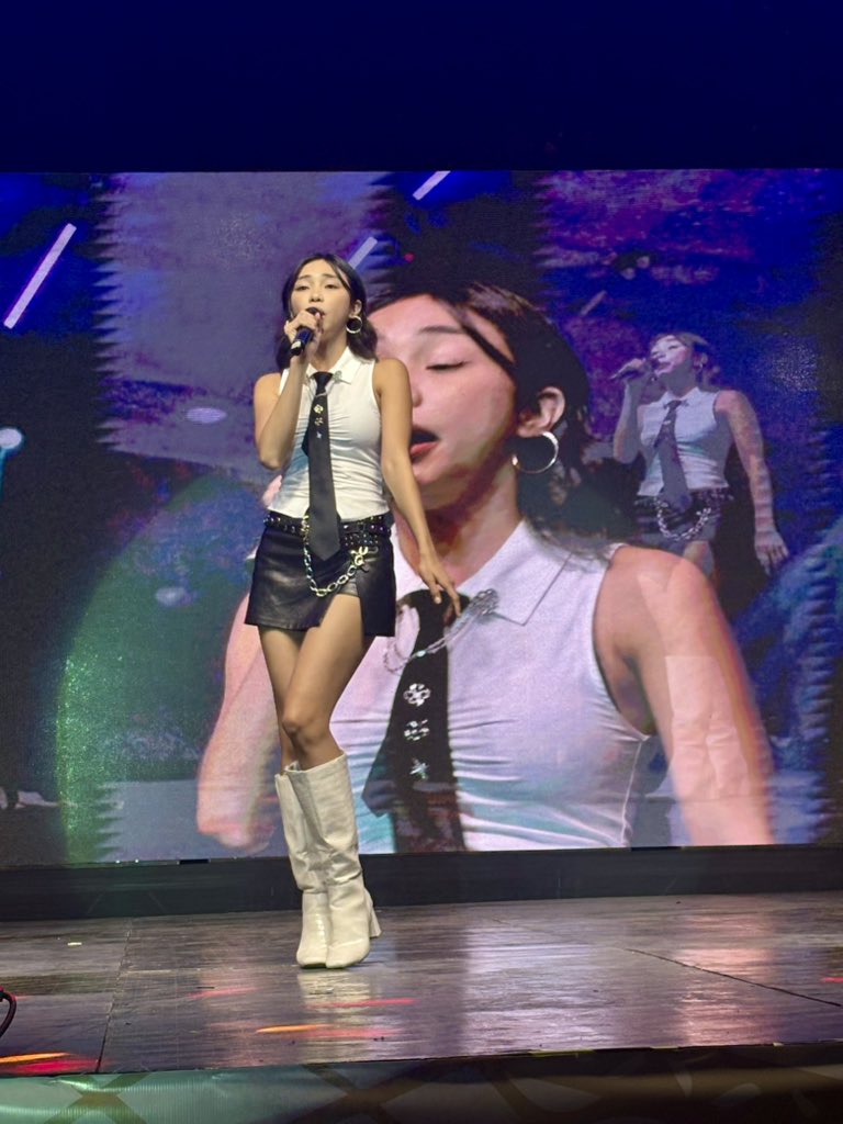 ASAPOfficial's tweet photo. LOOK: Maymay Entrata owning the stage with her charm, voice and infectious energy! 🌟🎤 #Kadayawan2025 #KapamilyaKaravan #ASAP30 https://t.co/6hcSJawkpX