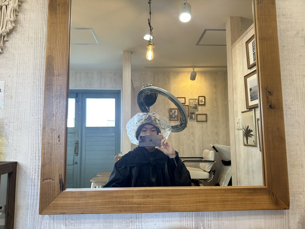 美容室でした✨
いい感じに仕上がりましたありがとうございます!!😉