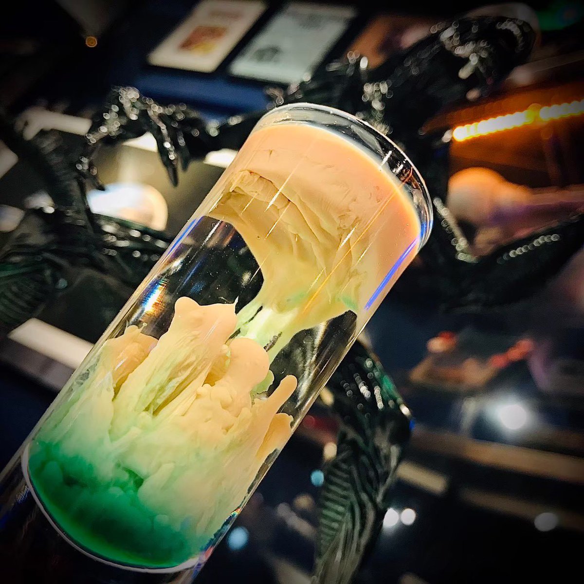 kandaflux's tweet photo. こんばんは #神田FLUX です✨️

貸切が終了いたしましたので通常営業開始です！！

休み明けの1日目 土曜日ですね🥹皆様いかがお過ごしですか？

私は休みの期間ウェンズデー2とエイリアンのドラマが始まったので観ました👀

まだまだ暑い日が続きますがFLUXでお待ちしておりますね💕︎

【ななみ】 https://t.co/wWlqfcnldH