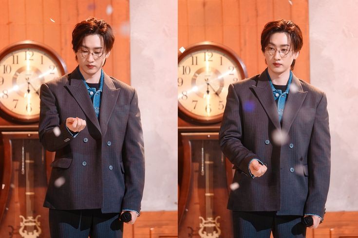 <a href="/Yoojungec/">𝓨.</a> Jam di layar besar menunjukkan pukul 18.30. Cahaya lampu mulai meredup, menyisakan sorotan panggung. Musik latar mengalun pelan, memberi tanda acara kembali dimulai.

Navin melangkah ke panggung dengan senyum ramah, mikrofon di genggaman kanannya.