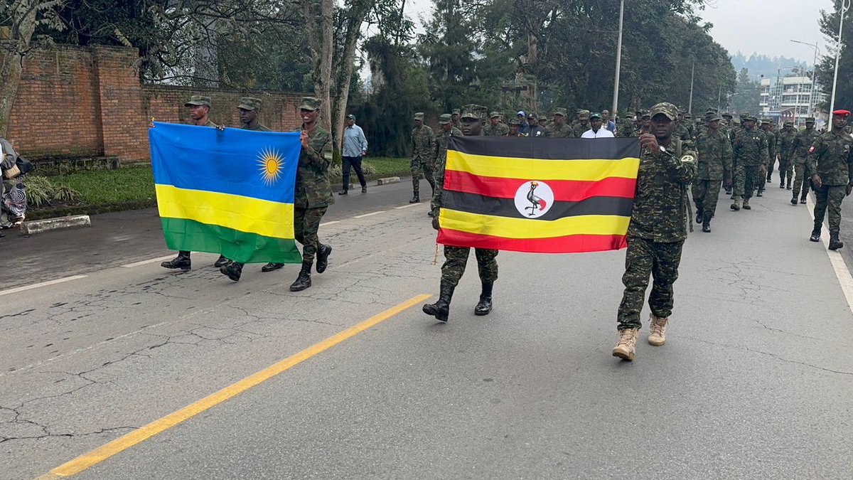 Malcomxdidace's tweet image. Today’s joint gathering between the #UPDF and #RDF at @MusanzeDistrict  another strong reminder of the deep brotherhood and growing military cooperation between Uganda and Rwanda.
This kind of camaraderie builds lasting peace, strengthens regional security #EastAfricanUnity