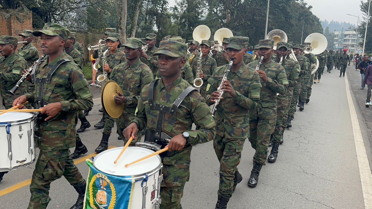 Malcomxdidace's tweet image. Today’s joint gathering between the #UPDF and #RDF at @MusanzeDistrict  another strong reminder of the deep brotherhood and growing military cooperation between Uganda and Rwanda.
This kind of camaraderie builds lasting peace, strengthens regional security #EastAfricanUnity