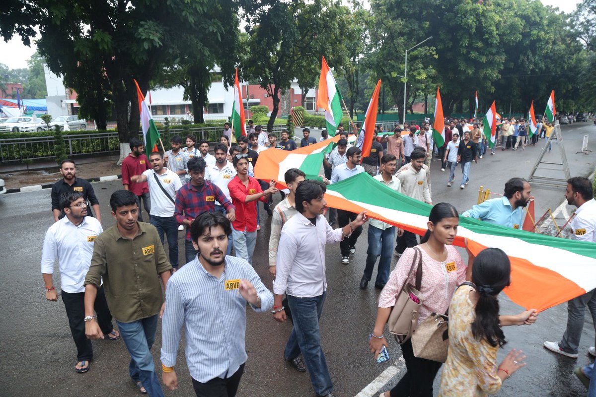 ABVP Panjab University organised a Tiranga Rally to mark the 79th Independence day, filling the campus with the vibrant spirit of freedom, unity, and national pride. 

Marching together with the Tiranga held high, participants echoed powerful chants of "Bharat Mata Ki Jai,"