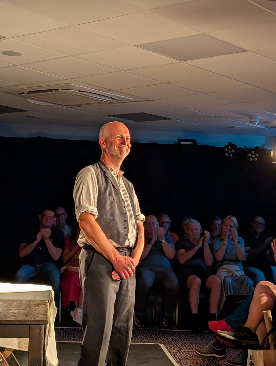 Alex Orr (@alex_m_orr) on Twitter photo Fabulous performance by <a href="/BlueOrangeThtr/">Blue Orange Theatre</a> of The Body Snatcher, a ghostly tale by Robert Louis Stevenson <a href="/edfringe/">Edinburgh Festival Fringe</a> #edinburgh #fringe Fabulous performance by <a href="/BlueOrangeThtr/">Blue Orange Theatre</a> of The Body Snatcher, a ghostly tale by Robert Louis Stevenson <a href="/edfringe/">Edinburgh Festival Fringe</a> #edinburgh #fringe