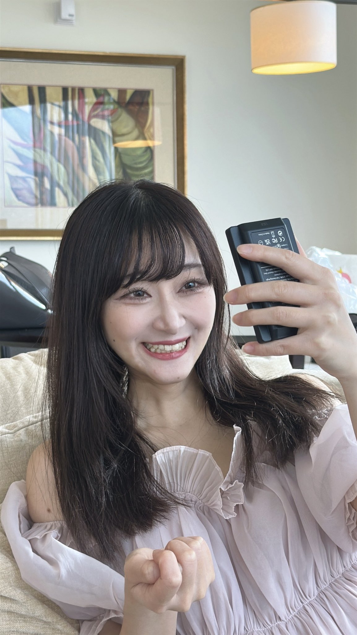 ちばしった目の女性 F50 117.5×91.2㌢ 2017FLHXSに乗る女性ライダー、ぶち子さん！ - YouTube