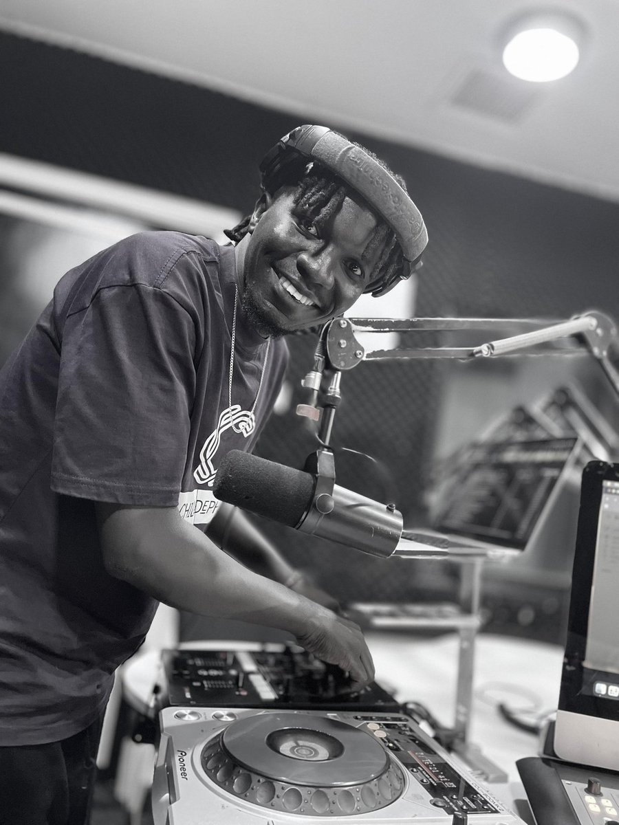 Power 104.1 FM (@powerfmuganda) on Twitter photo 🚦Stop. Listen. Vibe🚦
It’s #BeatStreetUg time with <a href="/SRVictor256/">#Loud Out Now..!!!!!</a> some tracks fresher than your timeline… Tune in 📻
#AllAboutLove 🚦Stop. Listen. Vibe🚦
It’s #BeatStreetUg time with <a href="/SRVictor256/">#Loud Out Now..!!!!!</a> some tracks fresher than your timeline… Tune in 📻
#AllAboutLove