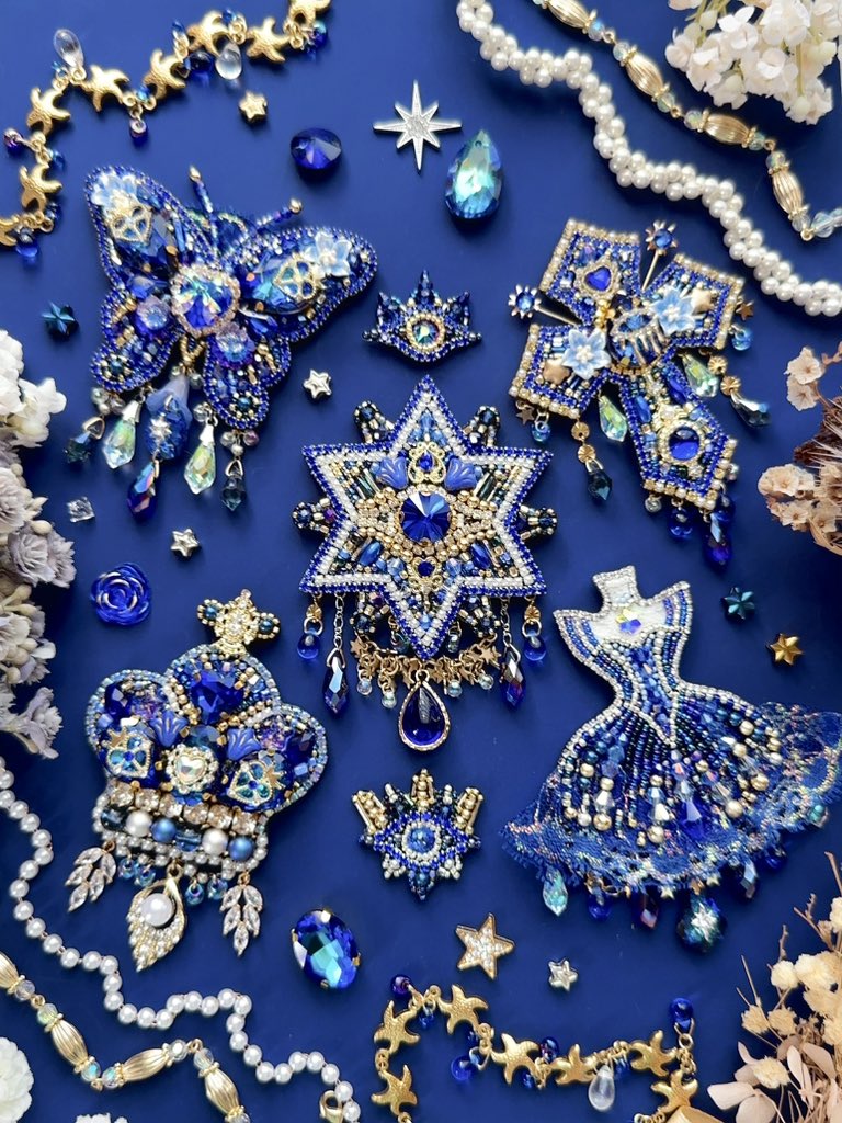 #自分の作品大好き界隈

出来上がった作品をみてあまりの可愛さに、いつも「これ、私のものにしたい…」と物欲と闘い、みなさんに喜んでいただく事を選び、心で抱きしめてから贈り出しています🍊