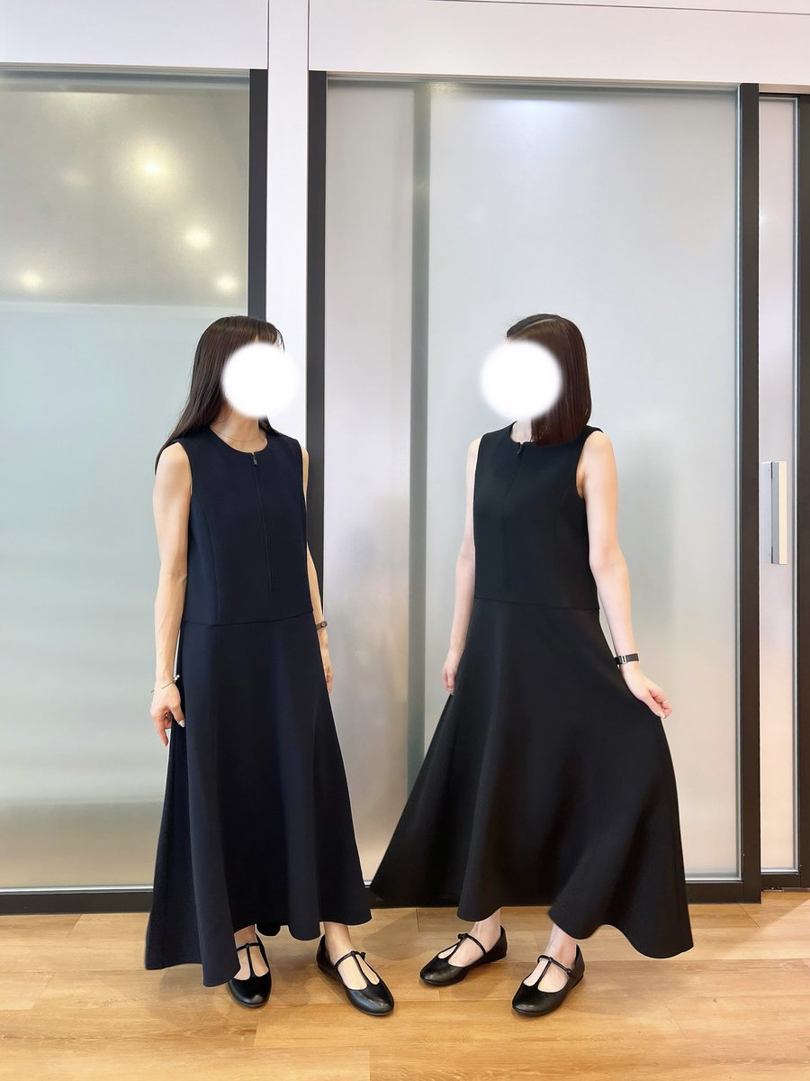 ネイビーUNIQLO C ハーフジップワンピースノースリーブ XXL UNIQLO : C ハーフジップワンピースは、スカートはドレープ感のある