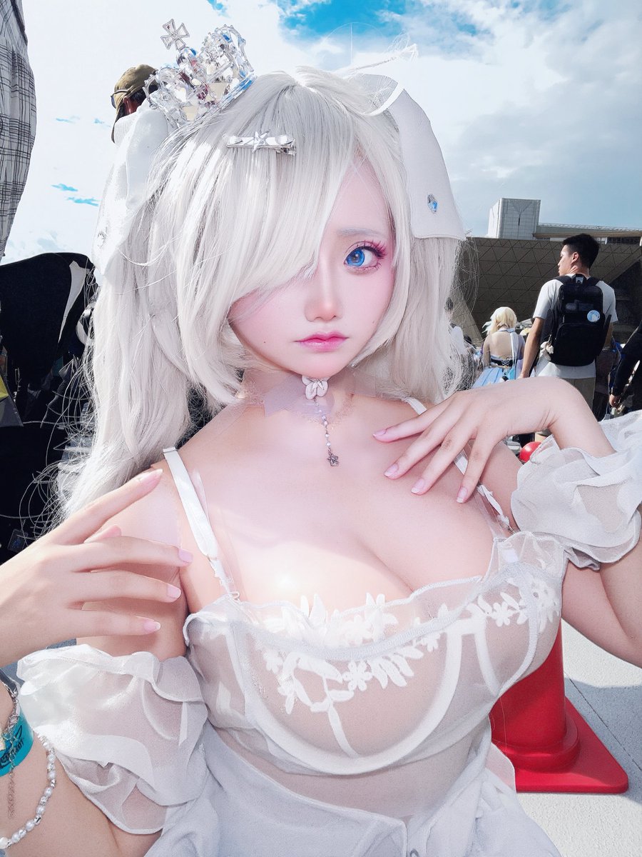 コミケ1日目お疲れ様でした✨️
撮影して下さった方ありがとうございました🫶🏻🩵
NIKKEブースで撮ったお写真や動画あったら送ってくれたら嬉しいです🙇‍♀️
#C106  #C106_cos #C106コスプレ #NIKKEコミケ