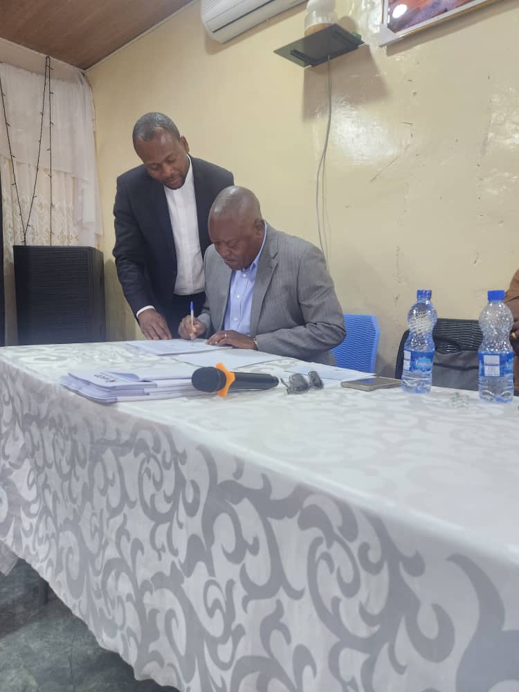 CongolaisOce's tweet photo. Signature officielle de l’avenant n°1 au cahier des charges RSE de KICO SAS avec les communautés locales de Kaponda et de Kipushi, ce 15 août 2025. Un pas de plus pour le développement partagé. https://t.co/fPGG2oI15k