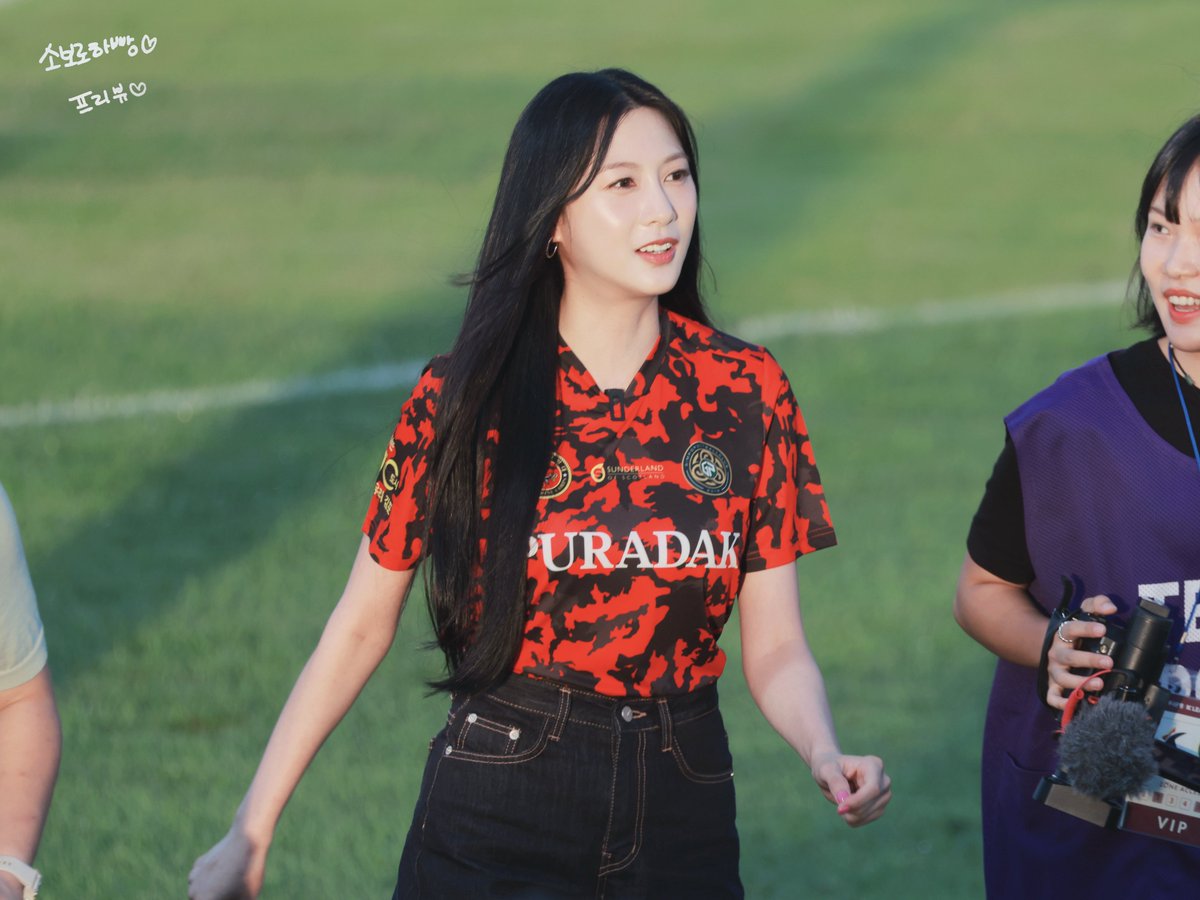 250816 김포FC 시축 프리뷰

🍞⚽️
잘했어! ☺️👍👏👏👏

#에이핑크 #오하영 #Apink #Hayoung
