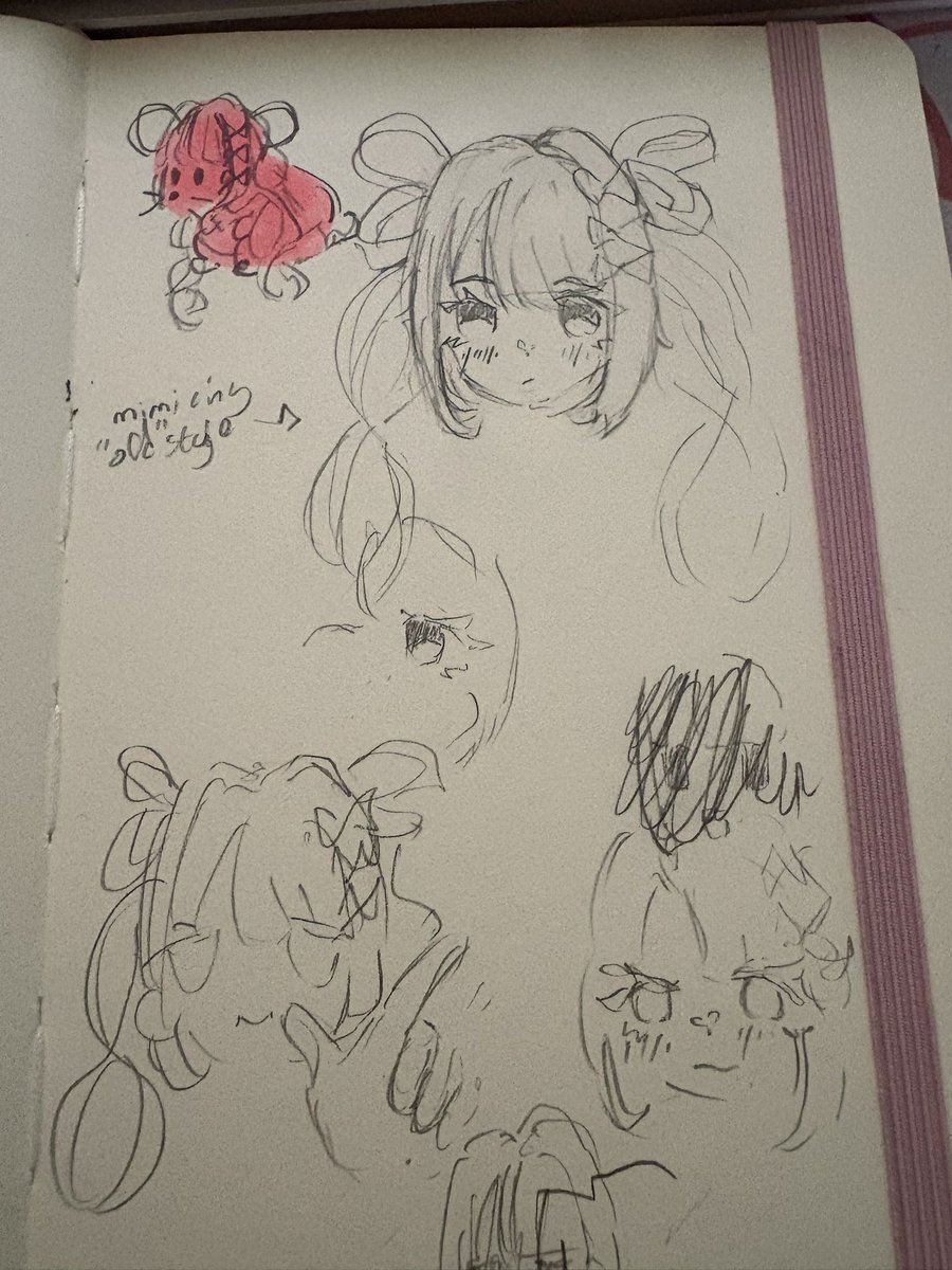 rmptyy's tweet photo. Stuff I sketched in the car ^-^
#sketch #klee #Kangel https://t.co/zRBIE7wPSE